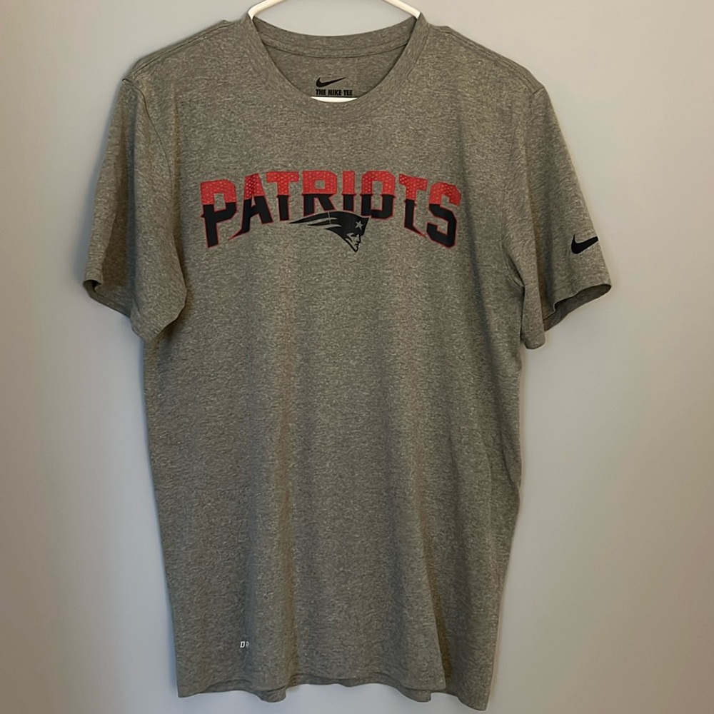 mens nike patriots football drifit shirt